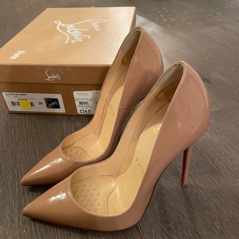 So Kate Christian Louboutins - nude, barley worn, size 36
